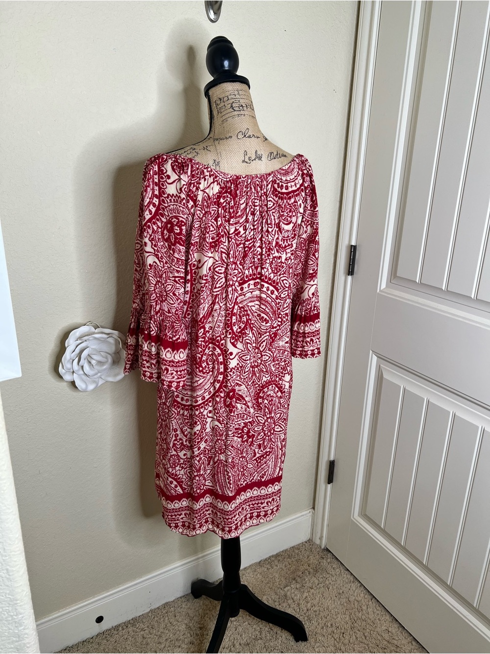 NTM: Umgee Red White Paisley Boho Shift Dress Bell Sleeve Knee Length Medium - Picture 7 of 15
